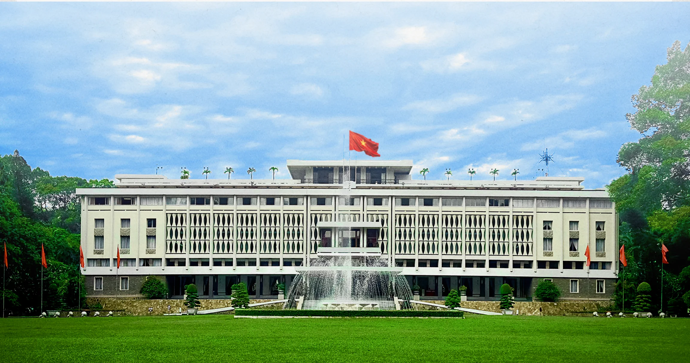 Cuối tuần từ The Privé: tham quan mặt chính Dinh Độc Lập